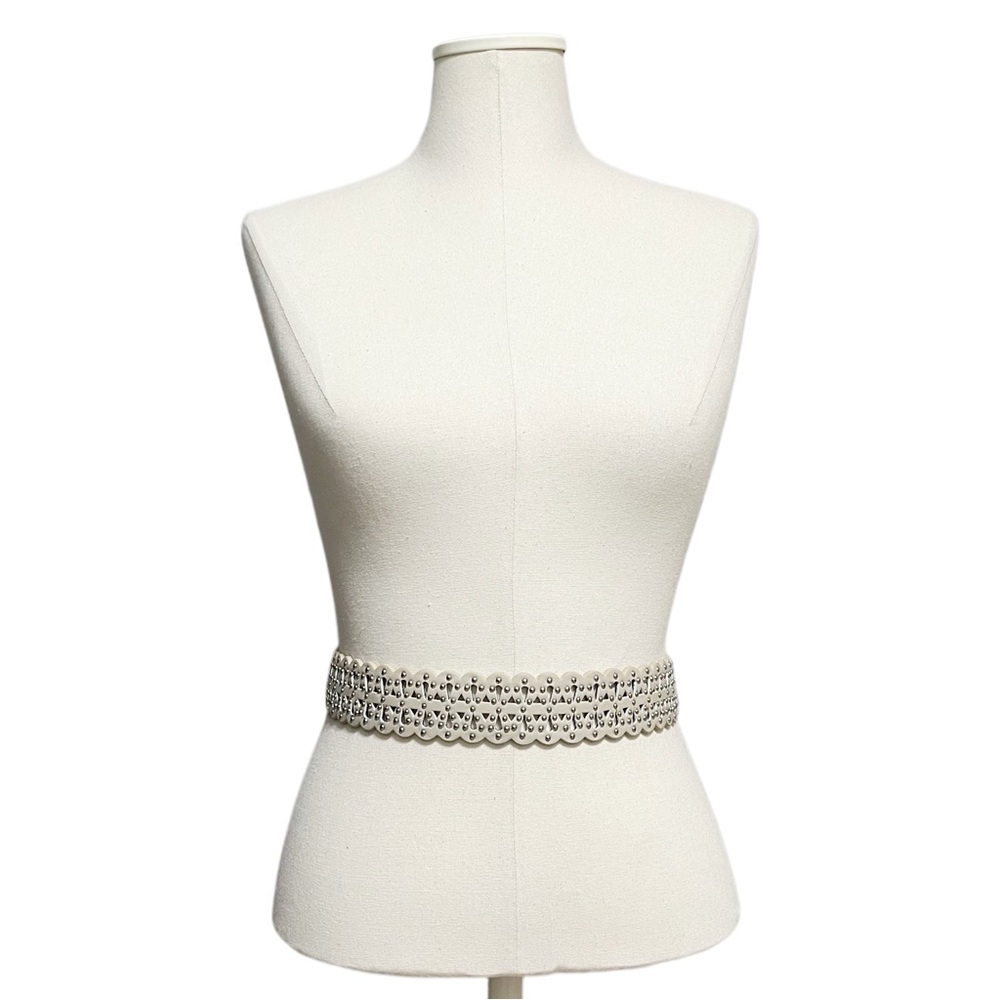 White House Black Market Silver and Cream Scalloped Metal Belt